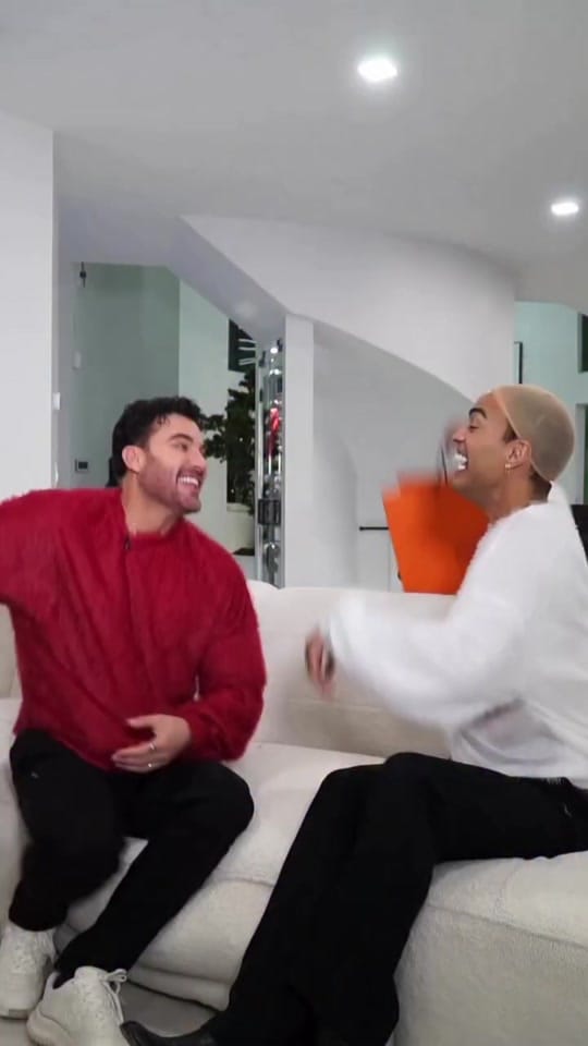 Post 3 by Pollito Tropical on TikTok (video)