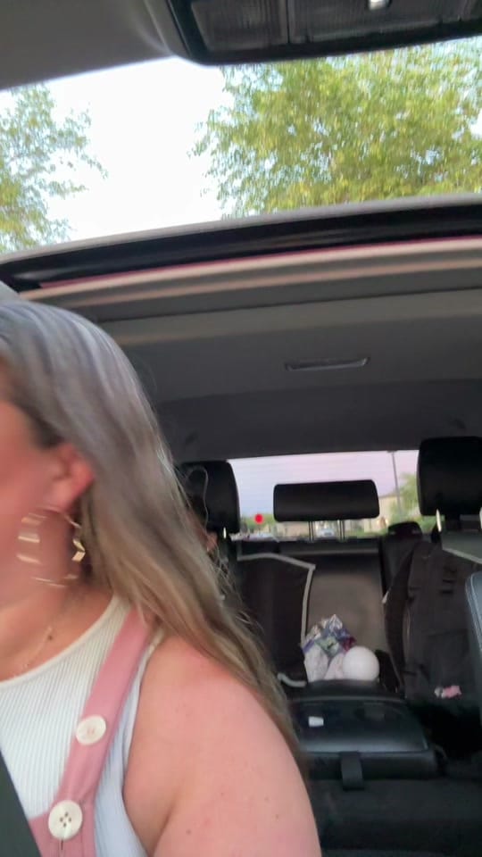 Post 3 by Amber Dawn on TikTok (video)