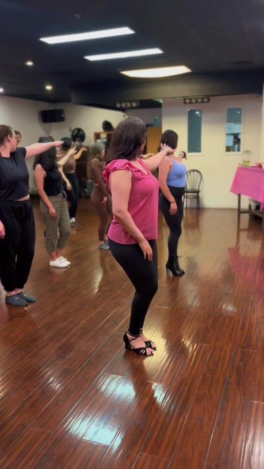 Post 3 by santropezdance Latin Dance💎 on TikTok (video)
