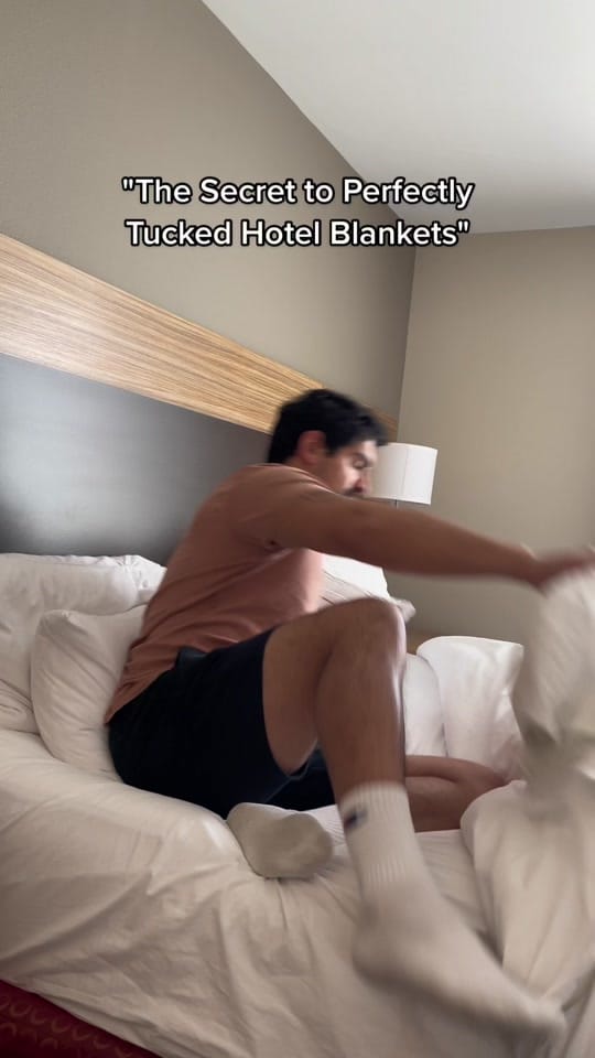 Post 8 by Sina on TikTok (video)
