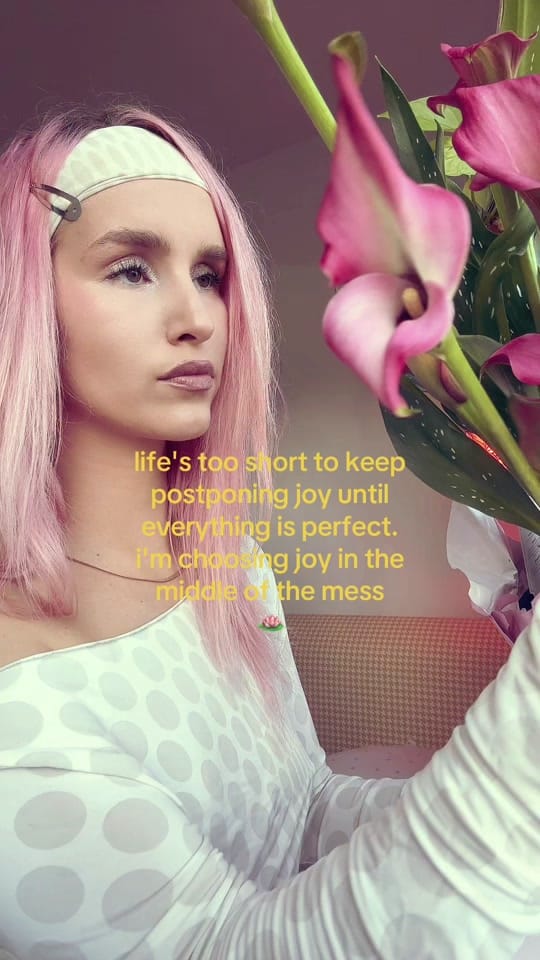 Post 1 by natslater19 on TikTok (video)