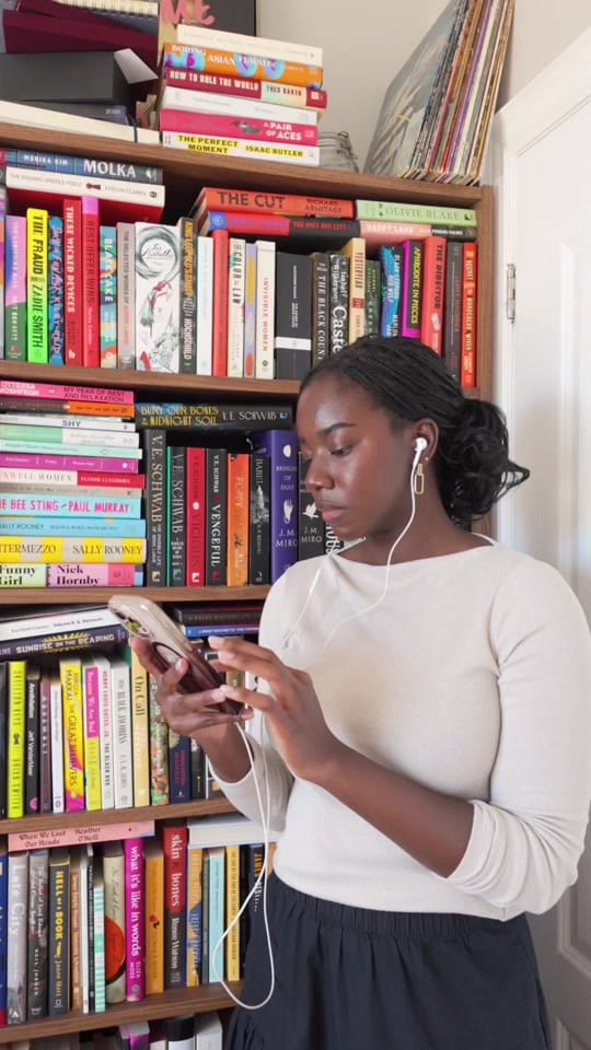 Post 3 by Mars 📚 on TikTok (video)