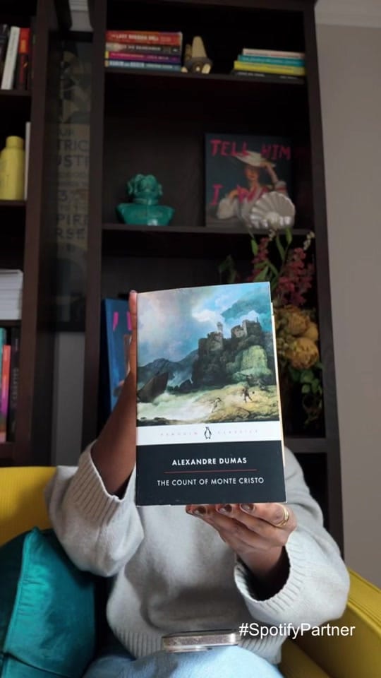 Post 7 by Mars 📚 on TikTok (video)