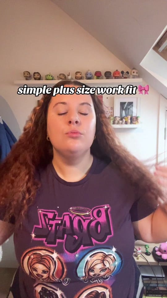 Post 6 by Milli Moon on TikTok (video)