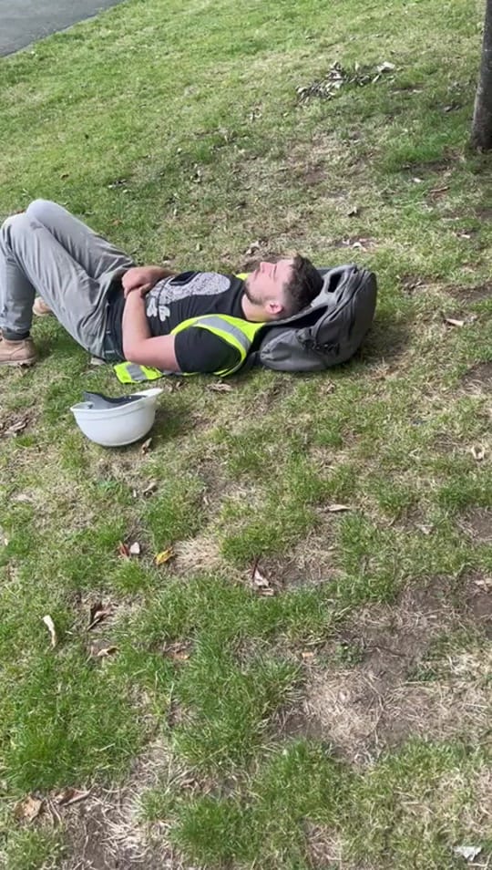 Post 8 by Hi Viz Sax Guy on TikTok (video)