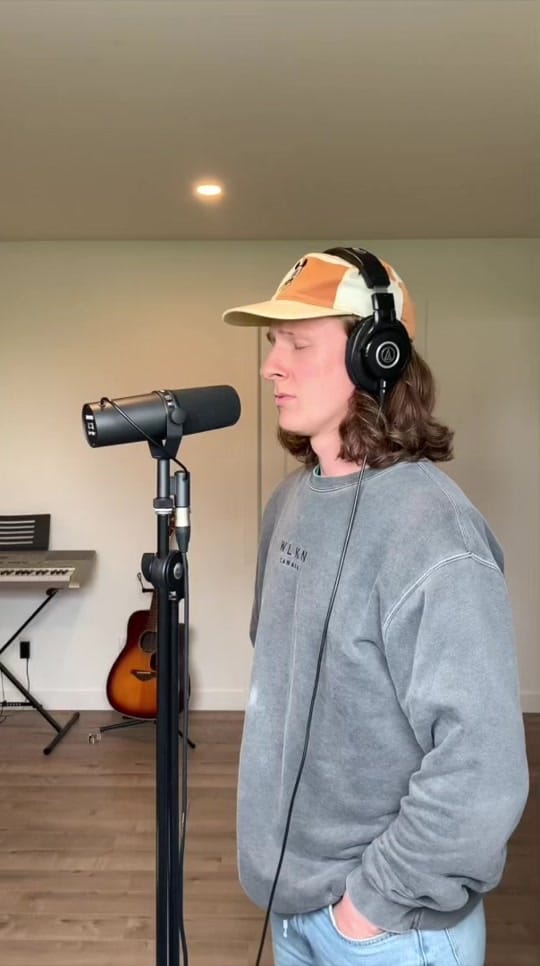 Post 8 by Félix Lemelin on TikTok (video)