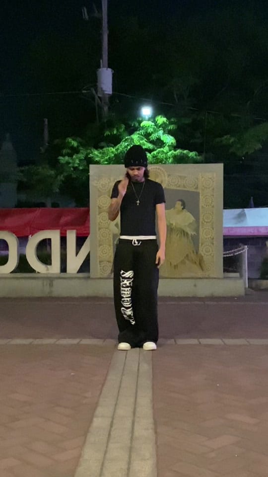 Post 1 by K E N on TikTok (video)