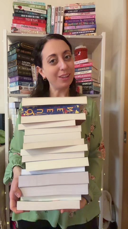 Post 6 by MichelleReadsandSpins📚🎵🫶🏼 on TikTok (video)