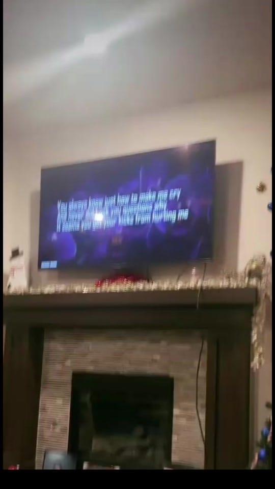 Post 3 by IlovesYu on TikTok (video)