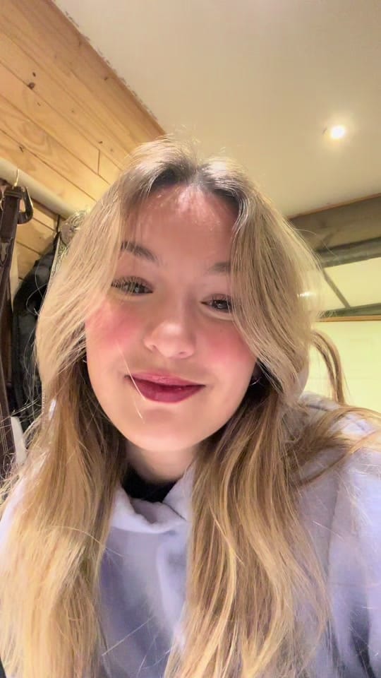 Post 5 by Lory on TikTok (video)