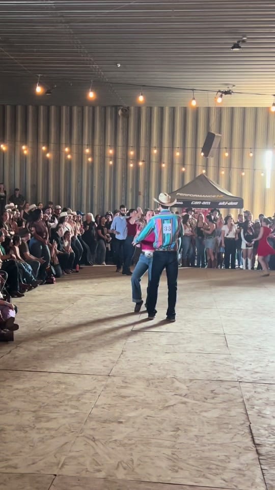 Post 6 by Lory on TikTok (video)