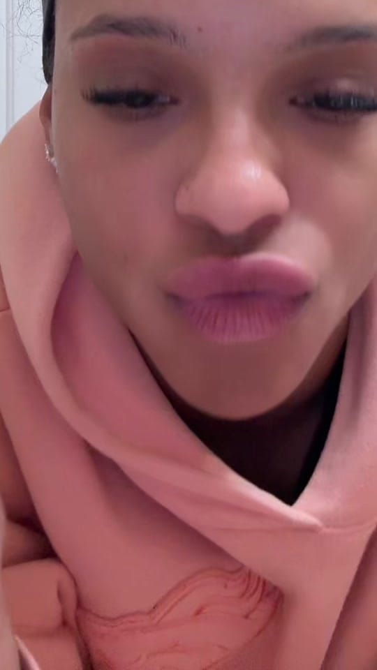 Post 6 by Nae on TikTok (video)