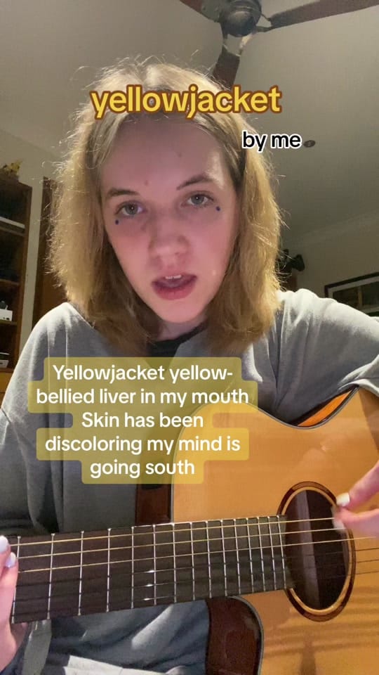 Post 9 by Amélie Farren on TikTok (video)
