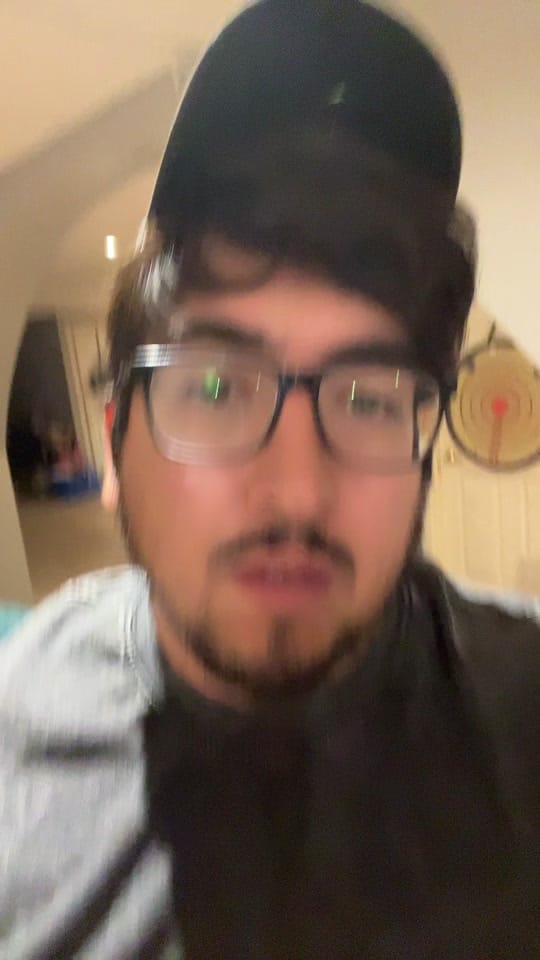 Post 6 by Aviña Comics on TikTok (video)