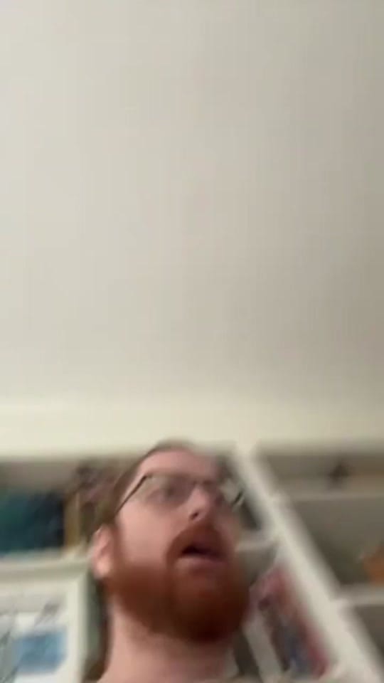 Post 8 by Aviña Comics on TikTok (video)