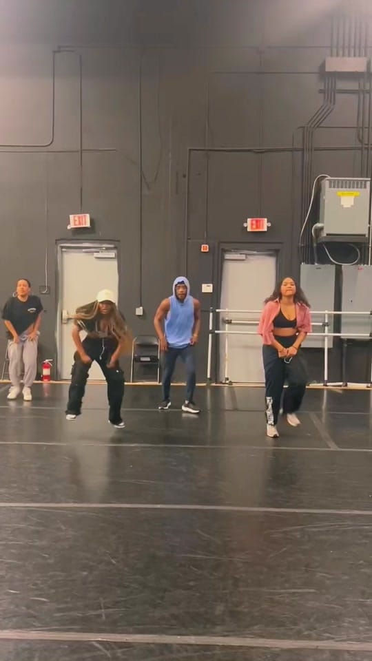 Post 9 by Bennoye Is Live on TikTok (video)