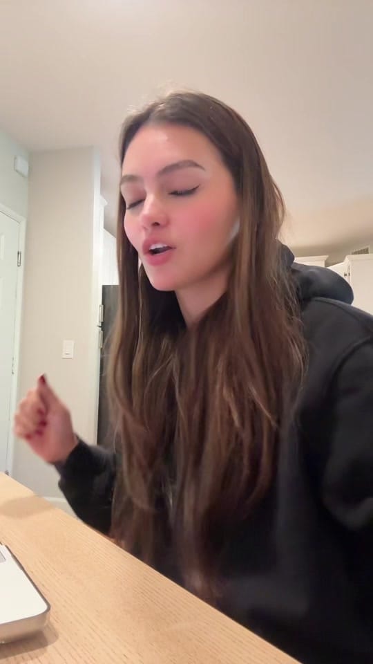 Post 9 by Samai 🐈‍⬛ 🪩 on TikTok (video)