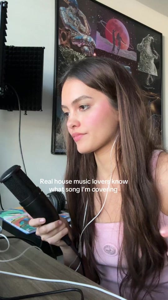 Post 3 by Samai 🐈‍⬛ 🪩 on TikTok (video)