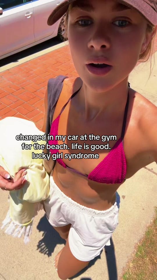 Post 4 by han angel girl on TikTok (video)