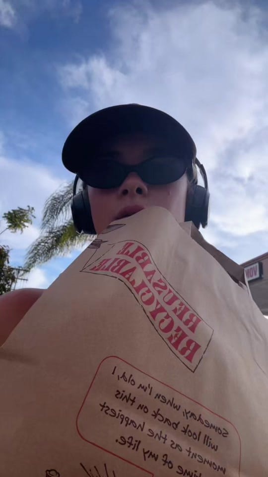 Post 8 by han angel girl on TikTok (video)
