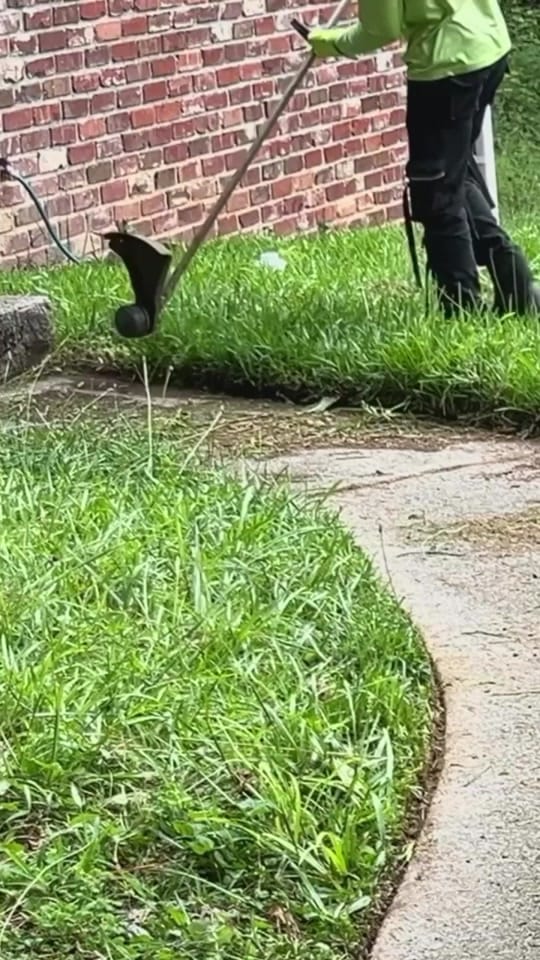 Post 4 by DRAKE LAWN CARE on TikTok (video)