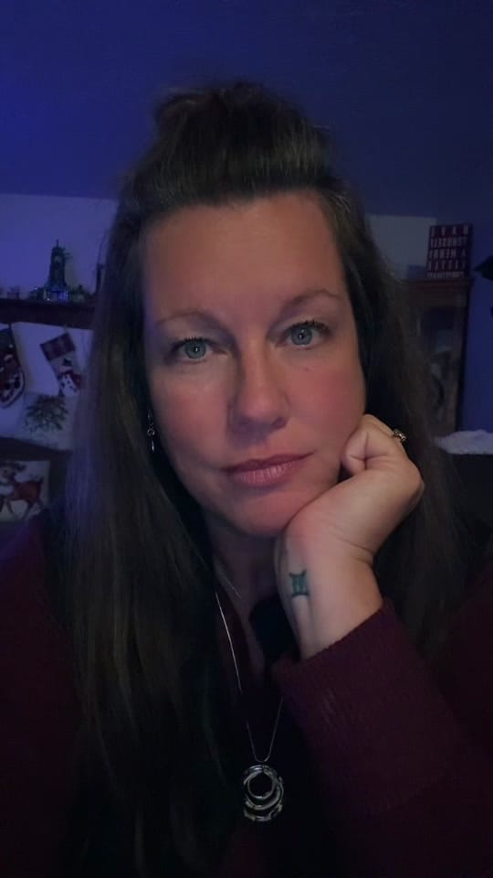 Post 8 by Dream & add an A on TikTok (video)