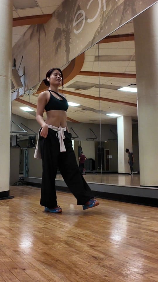 Post 9 by NIKI on TikTok (video)
