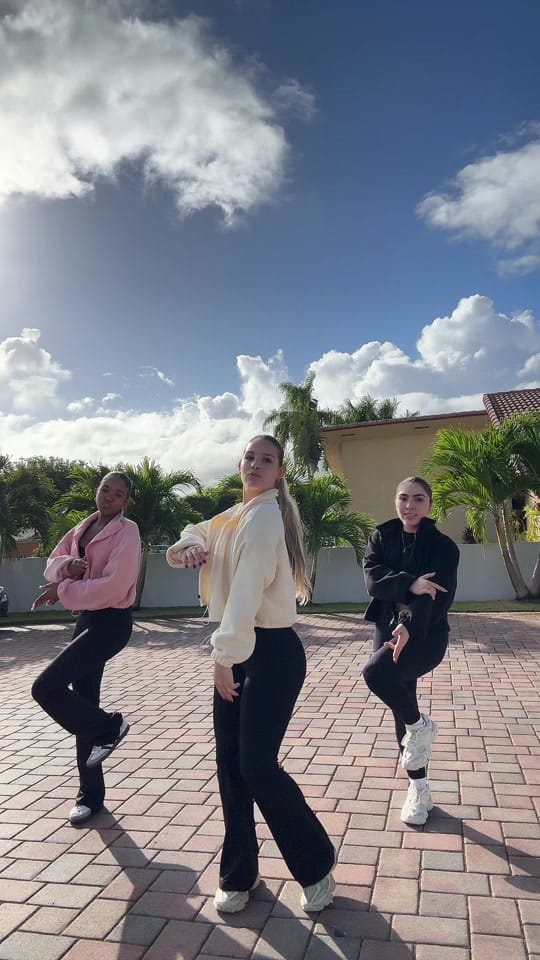 Post 8 by angelicaabreus.bcm on TikTok (video)