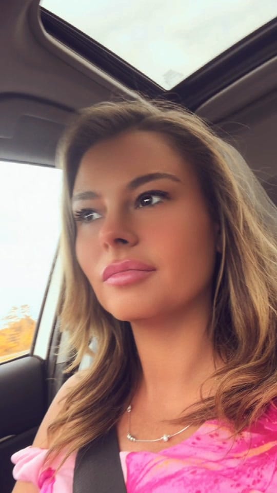 Post 5 by 💜🩷📖 Laurie 📖🧡💛 on TikTok (video)