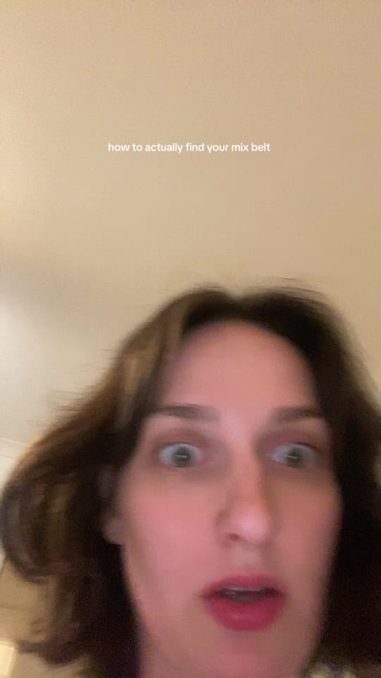 Post 4 by Julia | Singer & Vocal Coach on TikTok (video)