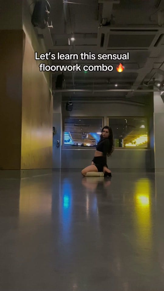 Post 8 by Dariia Heels on TikTok (video)