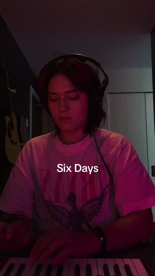 Post 8 by aza nabuko🎸 on TikTok (video)