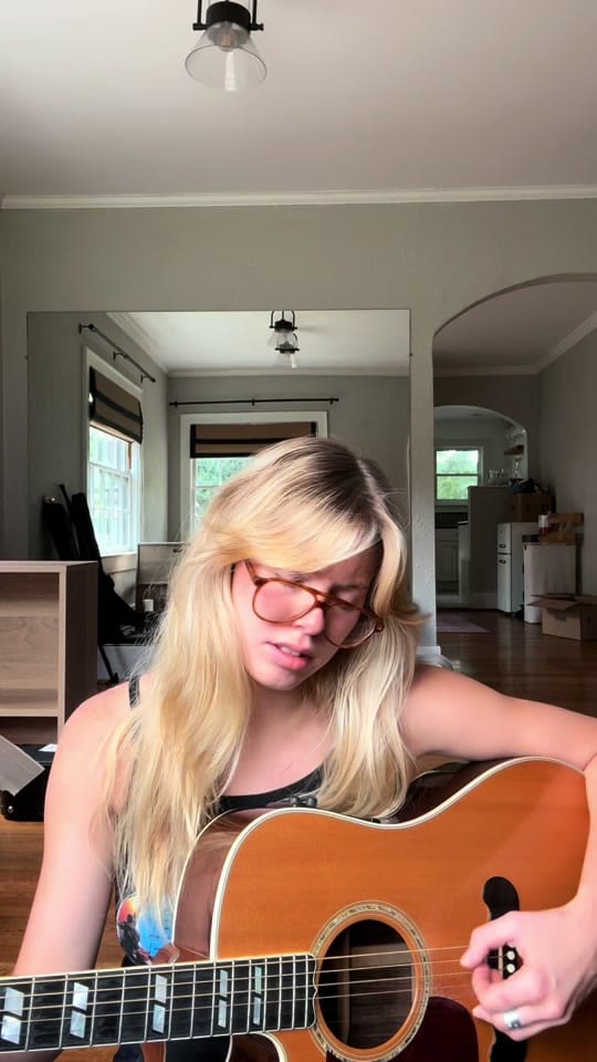 Post 1 by Ella Gibson on TikTok (video)