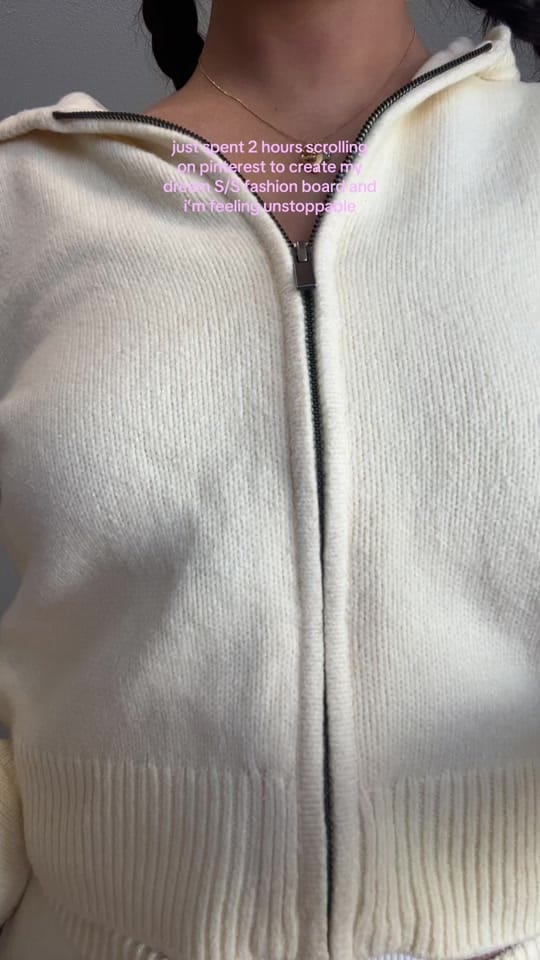 Post 4 by melika on TikTok (video)