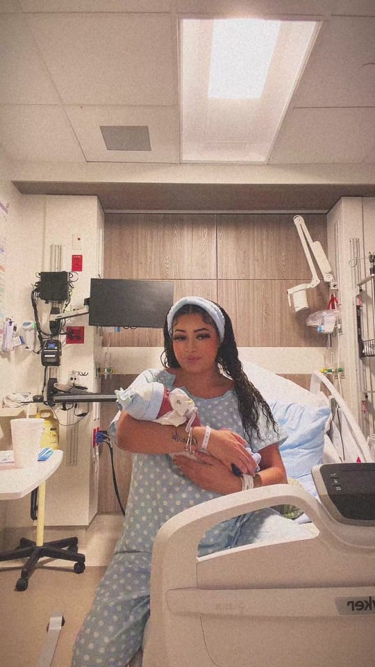 Post 8 by Naya Shakira 📸 on TikTok (video)