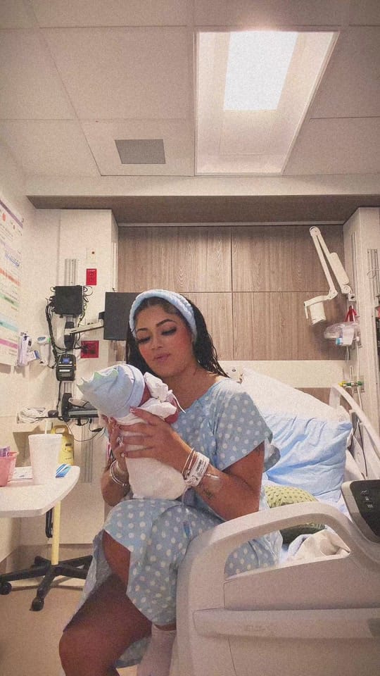 Post 9 by Naya Shakira 📸 on TikTok (video)
