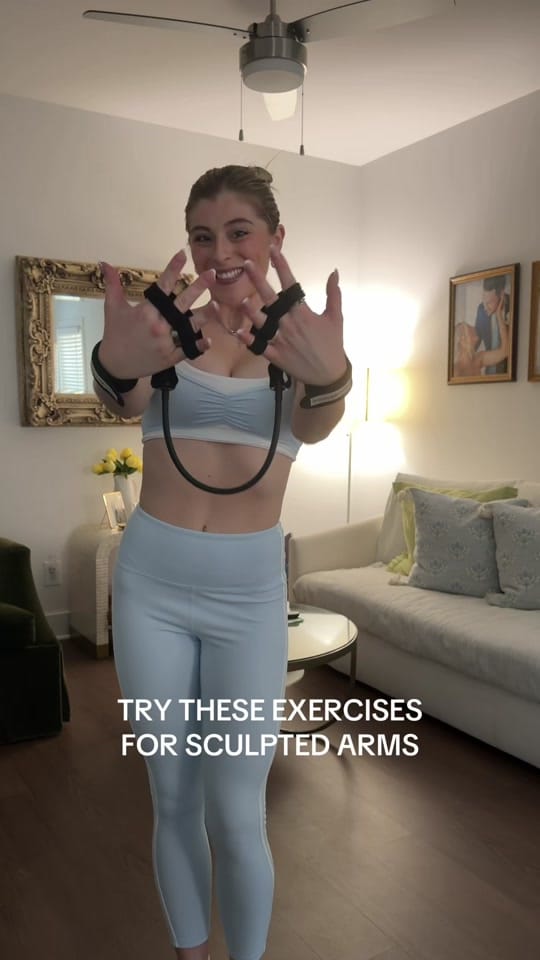 Post 2 by jessicalvickers on TikTok (video)