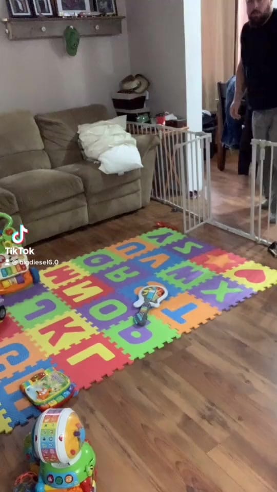 Post 4 by Bigdiesel6.7 on TikTok (video)
