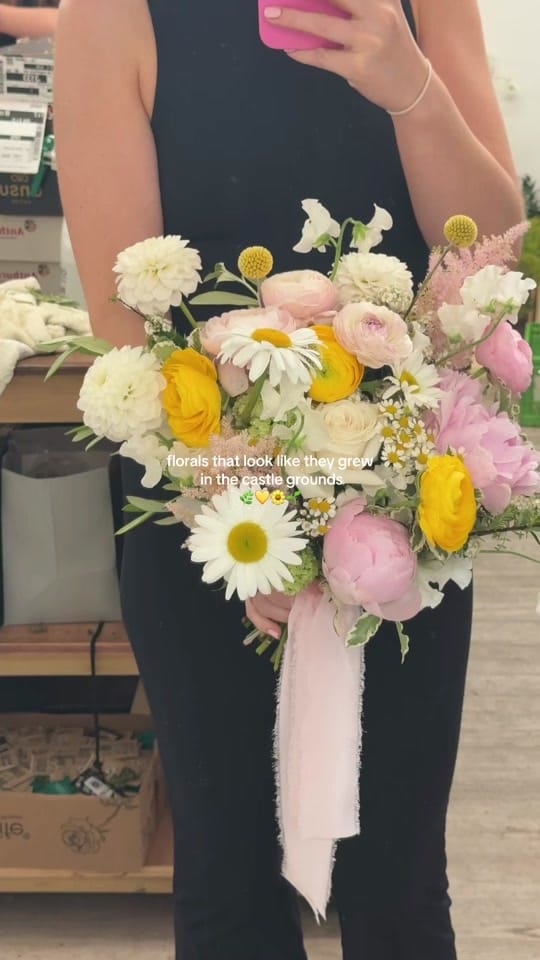 Post 2 by Steph the florist 🌷 on TikTok (video)