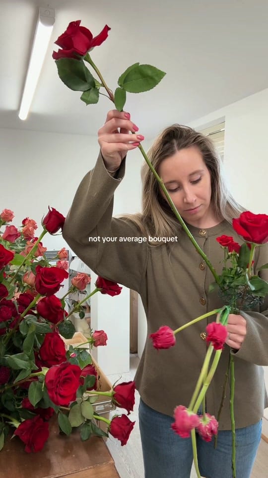 Post 4 by Steph the florist 🌷 on TikTok (video)