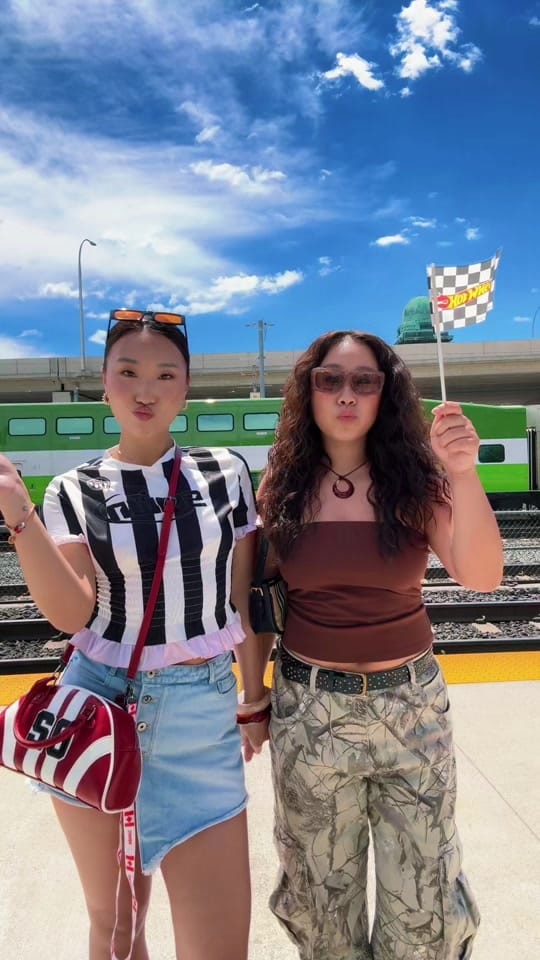 Post 2 by Vicky☀️ on TikTok (video)