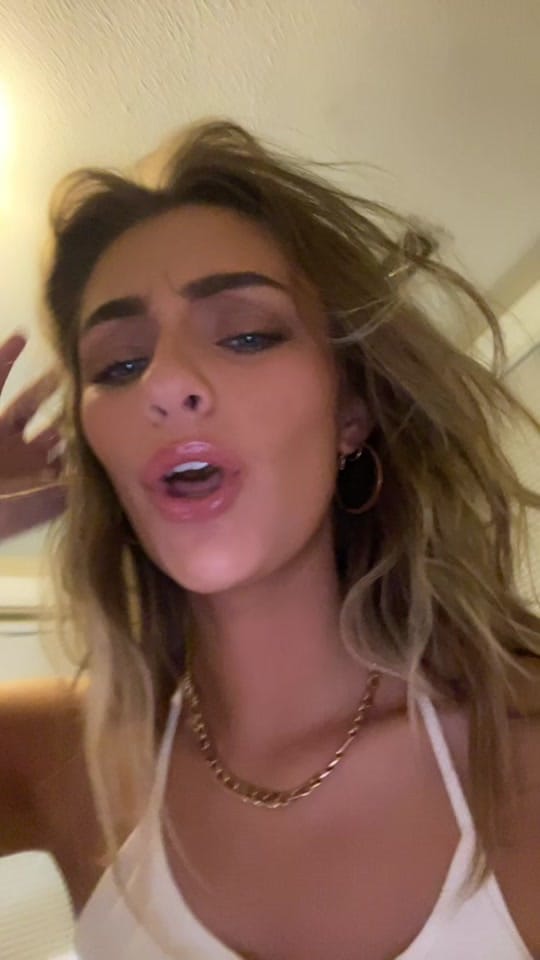 Post 1 by anna on TikTok (video)