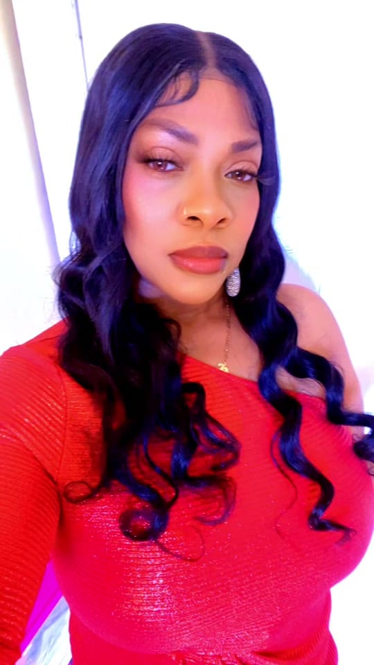 Post 10 by Sweets on TikTok (video)