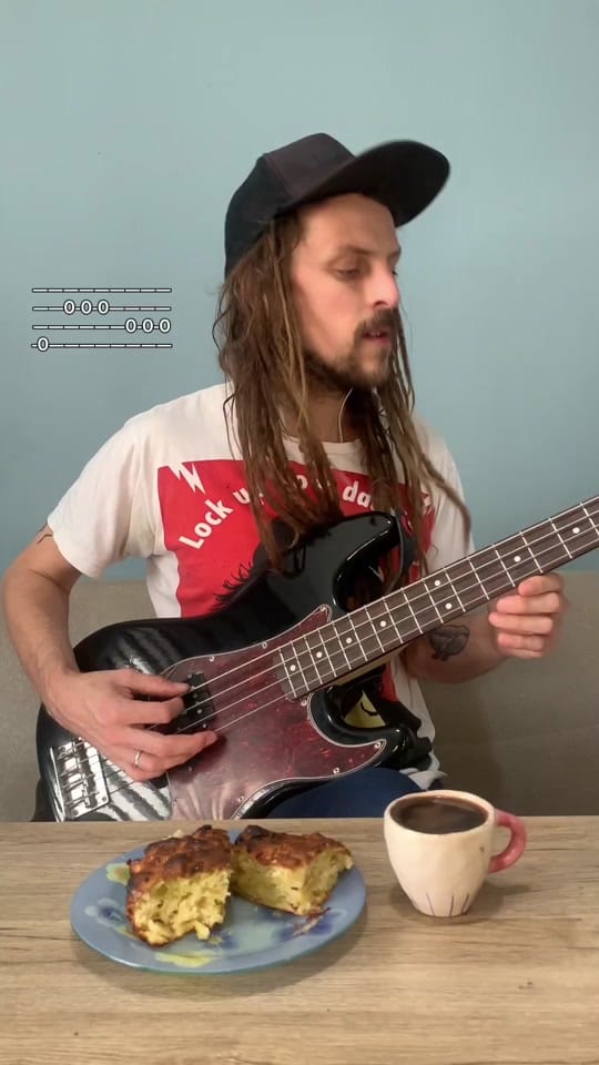 Post 10 by Roman Guitarist on TikTok (video)