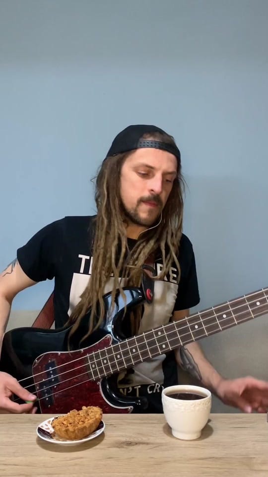 Post 9 by Roman Guitarist on TikTok (video)