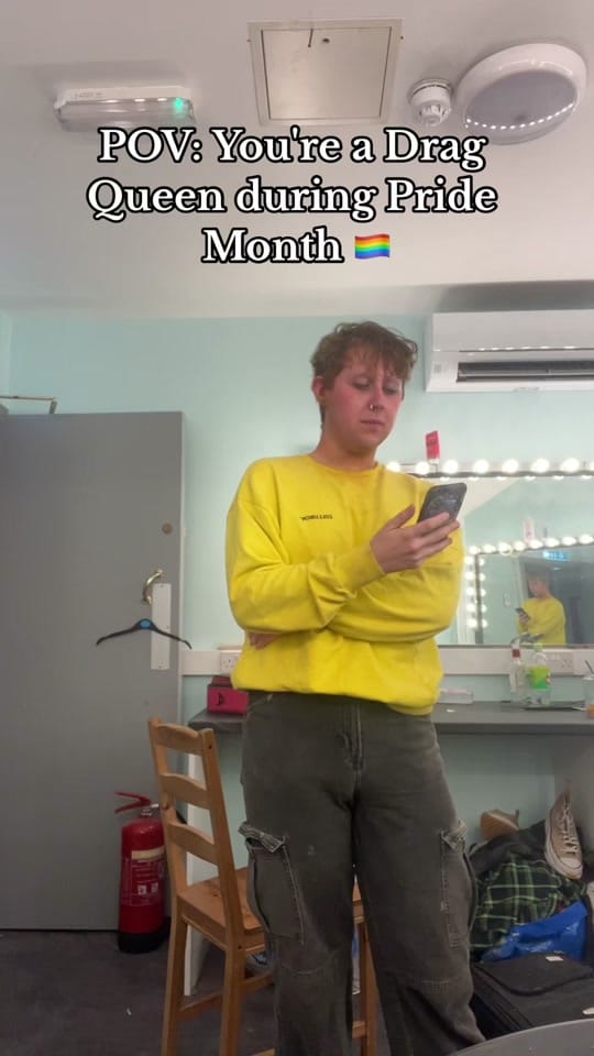 Post 6 by Nikkie Stones on TikTok (video)