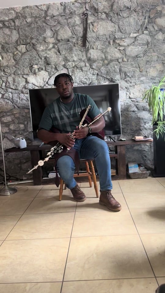 Post 6 by LiamWinnettMusic (SnoopMadra) on TikTok (video)