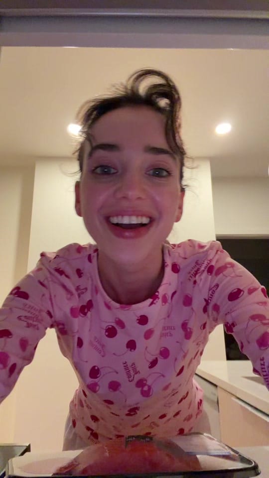 Post 4 by OLIVIIA on TikTok (video)