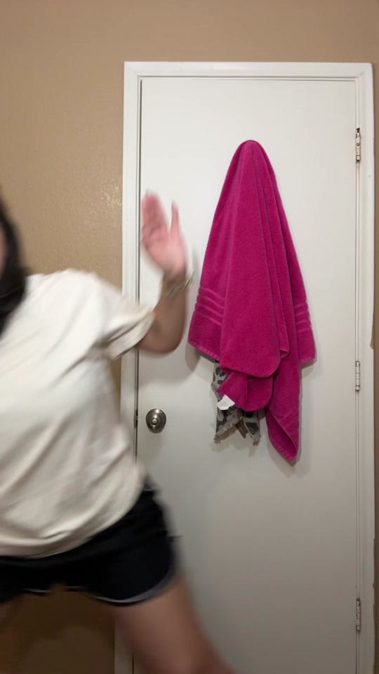 Post 1 by Anna Elizabeth (AHHH NA) on TikTok (video)