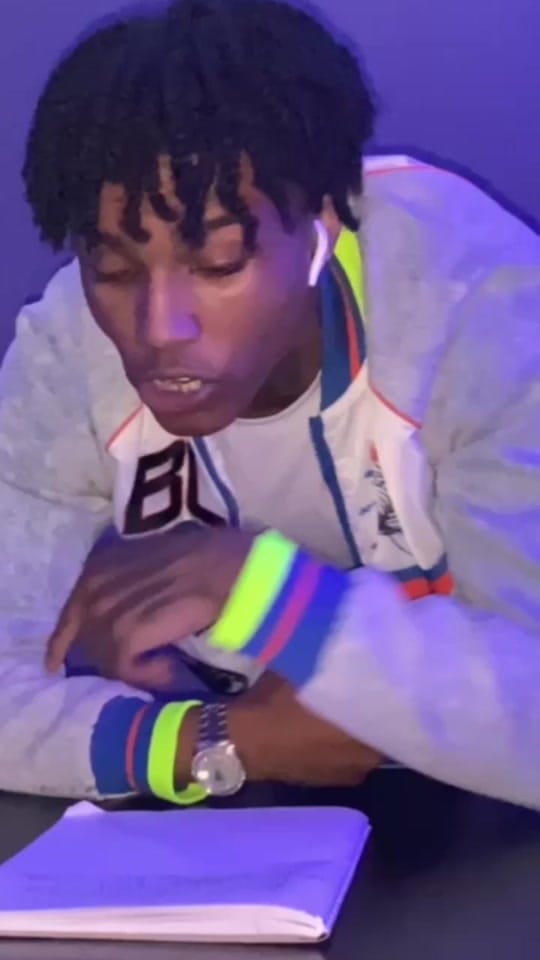 Post 9 by LiBand on TikTok (video)
